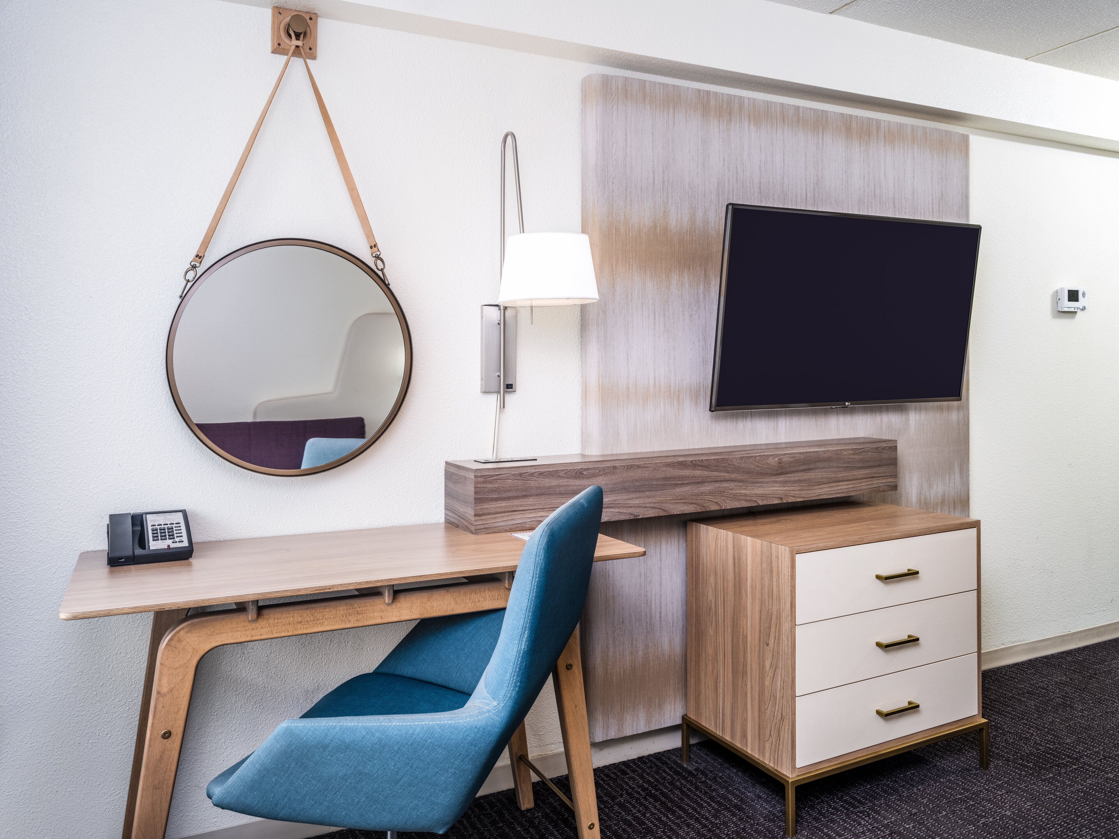 premium room, 1 king bed (top floor) | 1 bedroom, premium bedding, in-room safe, desk