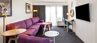 Crowne Plaza Milwaukee Airport by IHG