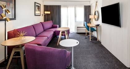 Crowne Plaza Milwaukee Airport by IHG