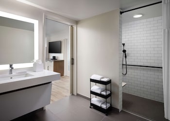 Suite, 1 King Bed | Bathroom | Free toiletries, hair dryer, towels at Sonesta Irvine John Wayne Airport