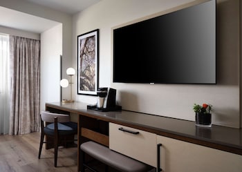 Premium bedding, down comforters, pillowtop beds, desk at Sonesta Irvine John Wayne Airport