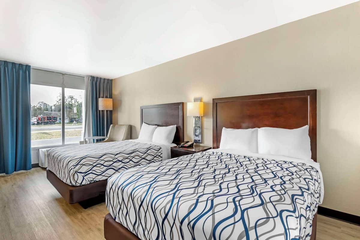 Standard Room, 2 Double Beds, Non Smoking