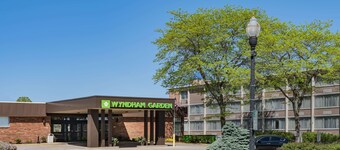 Wyndham Garden Kenosha Harborside