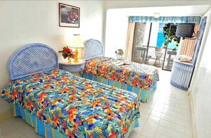 In-room safe, individually furnished, blackout drapes