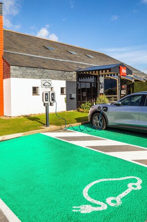 Electric vehicle-charging station