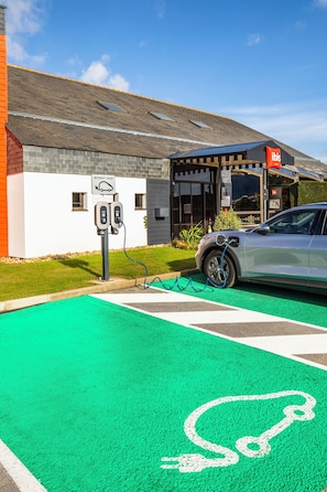 Borne de recharge pour véhicule électrique