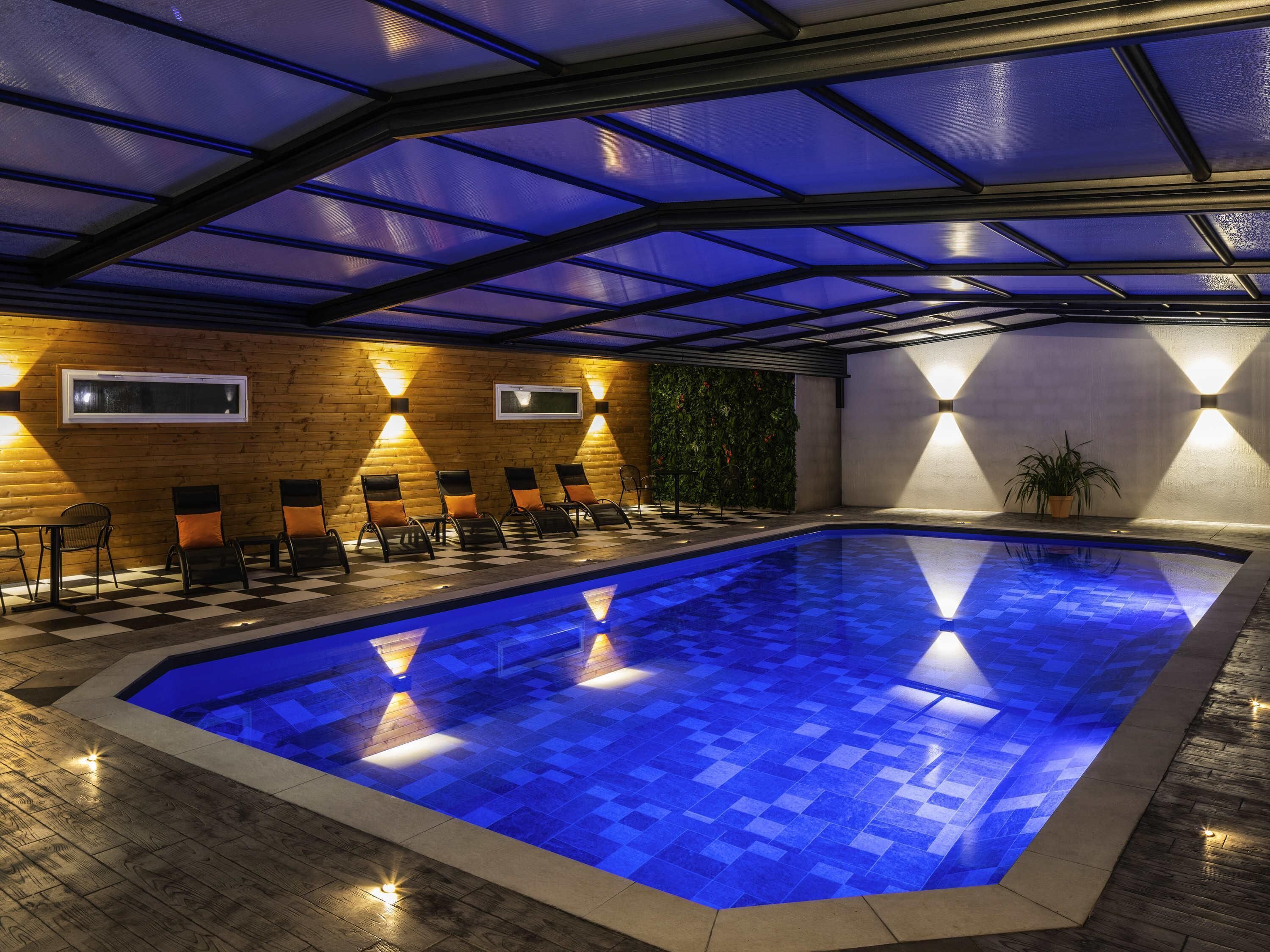 indoor pool, open 6:00 am to 10:00 pm, pool loungers