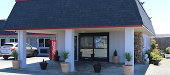 Westward Inn