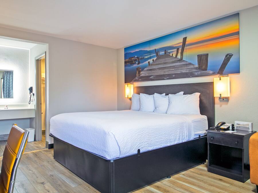 In-room safe, desk, iron/ironing board, free cots/infant beds