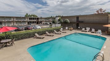 Seasonal outdoor pool