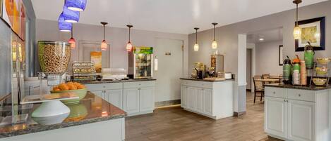 Petit déjeuner continental compris tous les jours