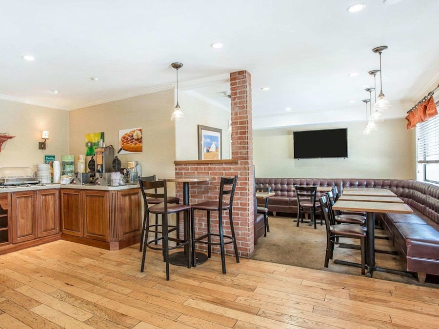 Free buffet breakfast