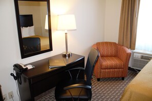 Chambre, 1 grand lit, accessible aux personnes à mobilité réduite | Équipements de la chambre