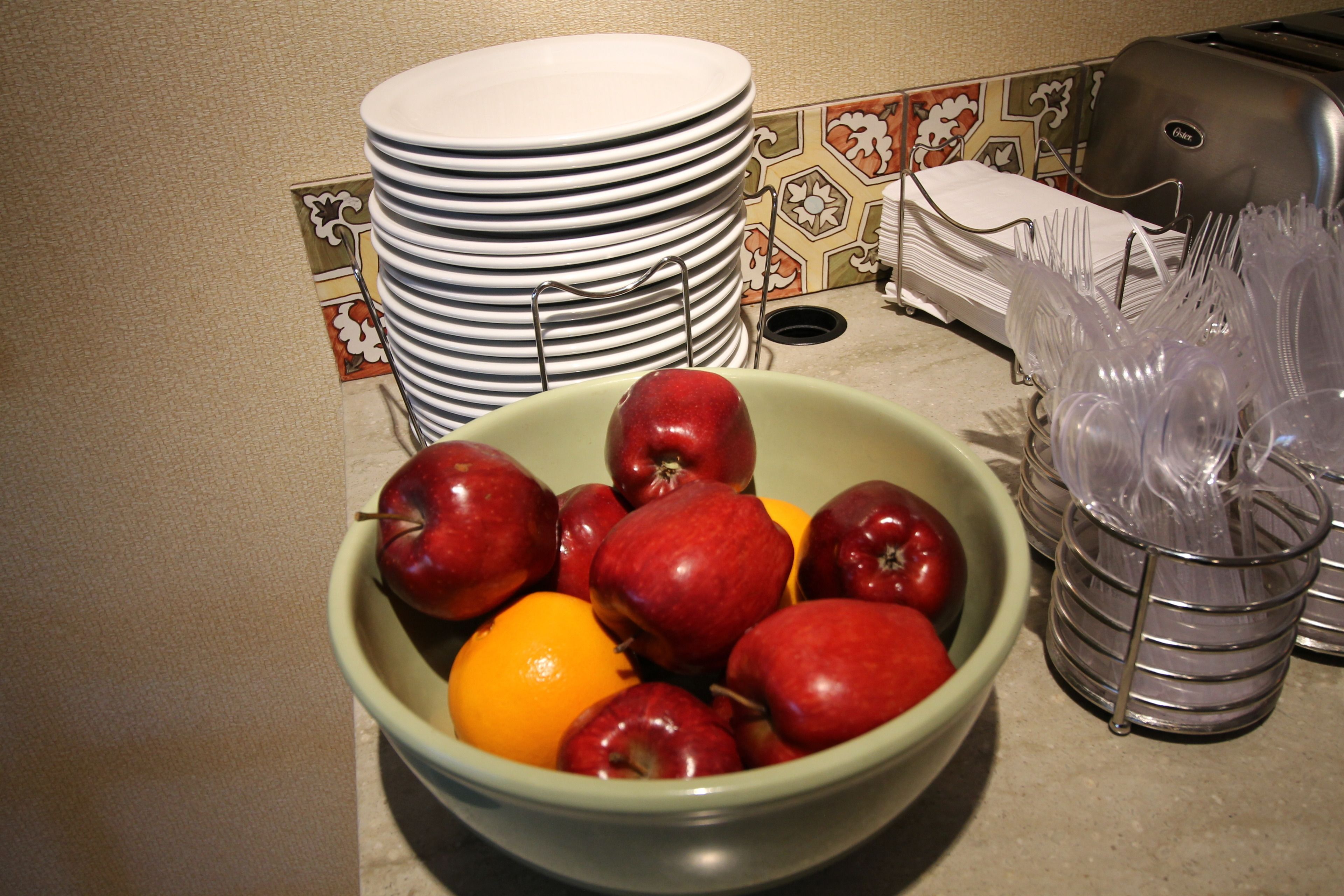 free buffet breakfast