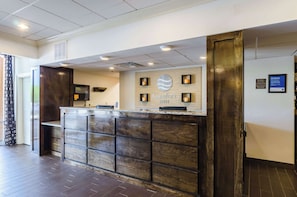 Lobby - Comfort Inn Randolph - Boston (Randolph)