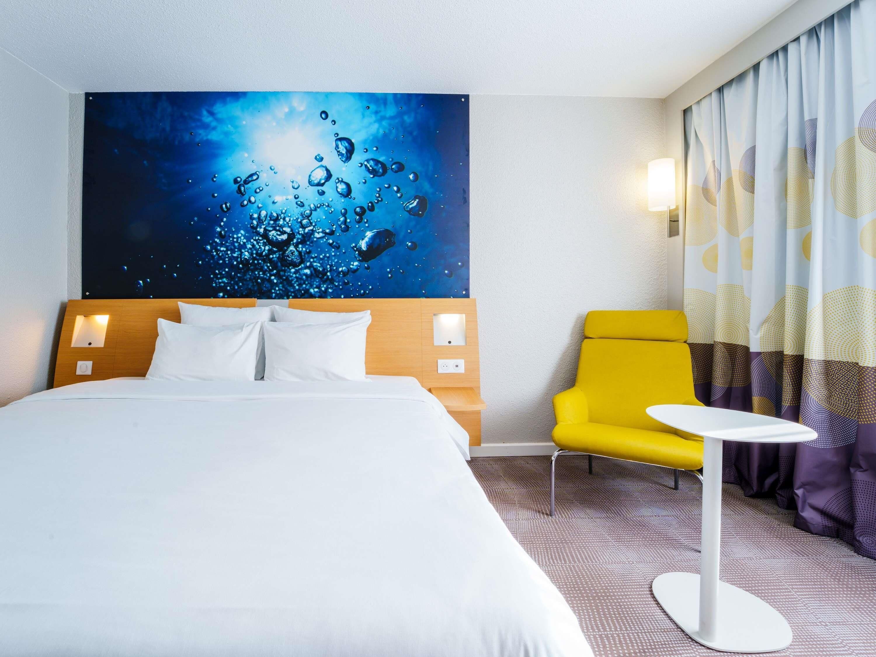 Executive Room, 1 Double Bed | Minibar, in-room safe, desk, blackout curtains