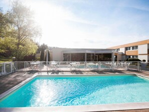 Exterior - Hôtel Novotel Saint Avold (Saint-Avold)