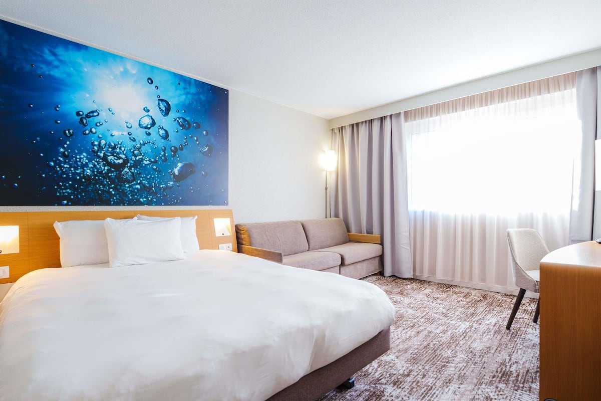 Classic Room, 1 Double Bed with Sofa bed | Minibar, in-room safe, desk, blackout drapes