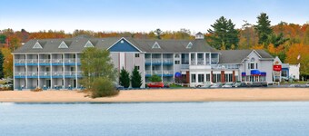 Ramada by Wyndham Mackinaw City Waterfront
