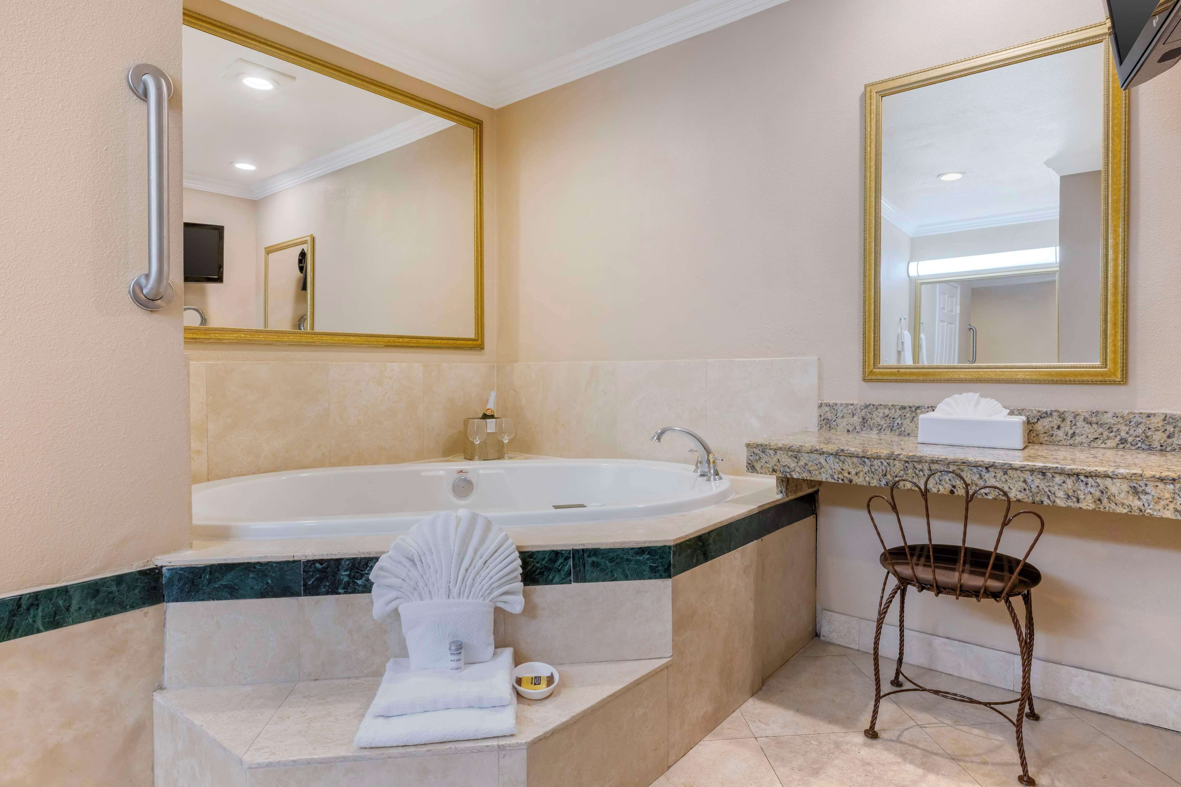 Foto - Best Western Plus Marina Shores Hotel