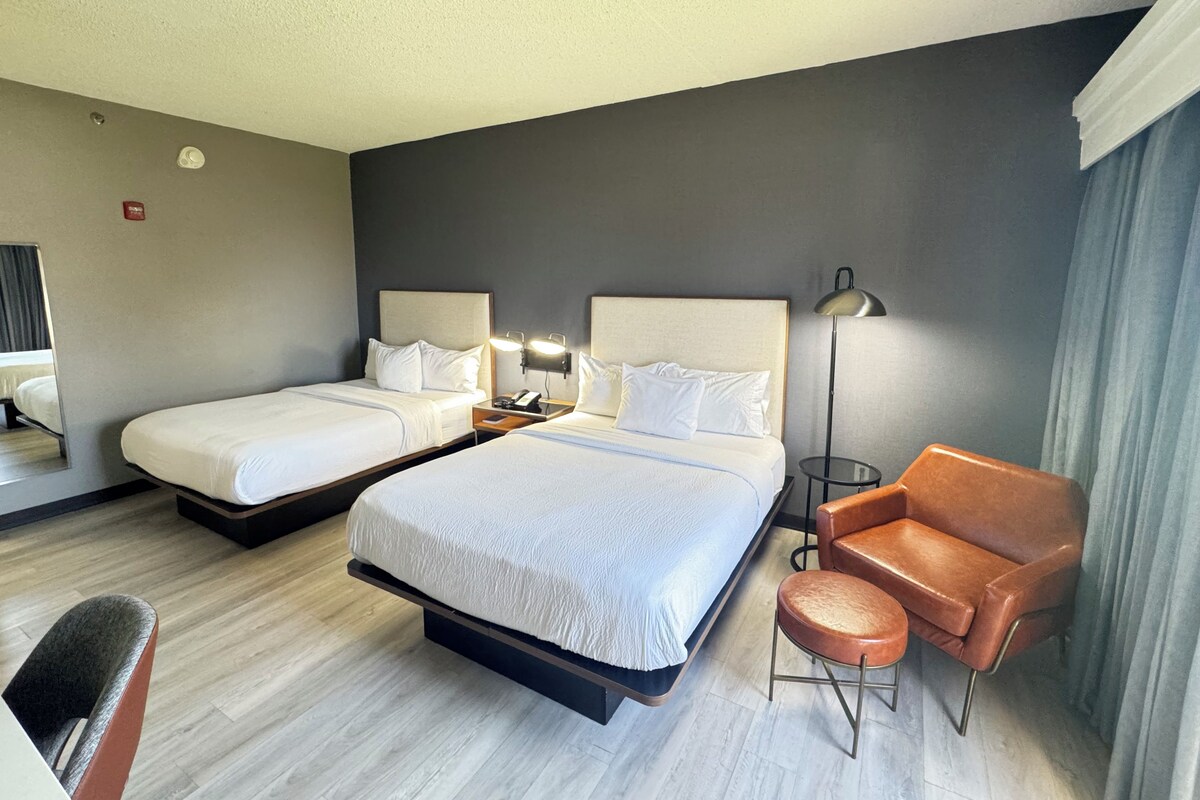 Standard Room, 2 Queen Beds, Non Smoking | Hypo-allergenic bedding available, in-room safe, desk, laptop workspace