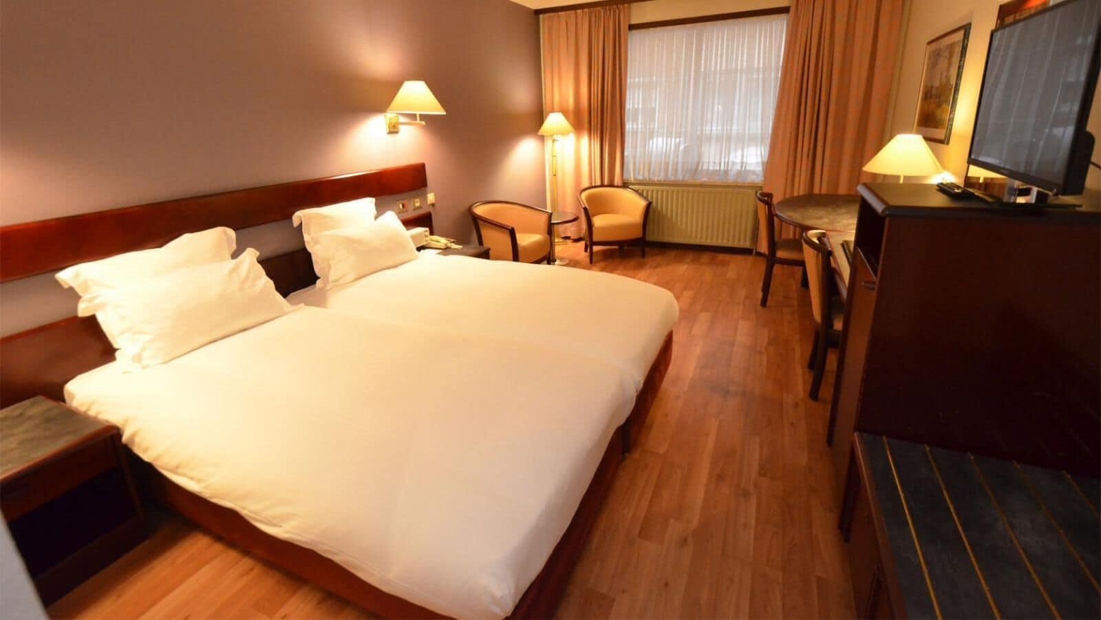 superior double room | 1 bedroom, in-room safe, desk, blackout curtains