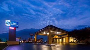 View from property - Baymont by Wyndham Richmond KY (Richmond)