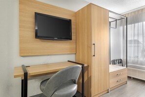 Standard Room, 1 King Bed, Non Smoking, Refrigerator & Microwave