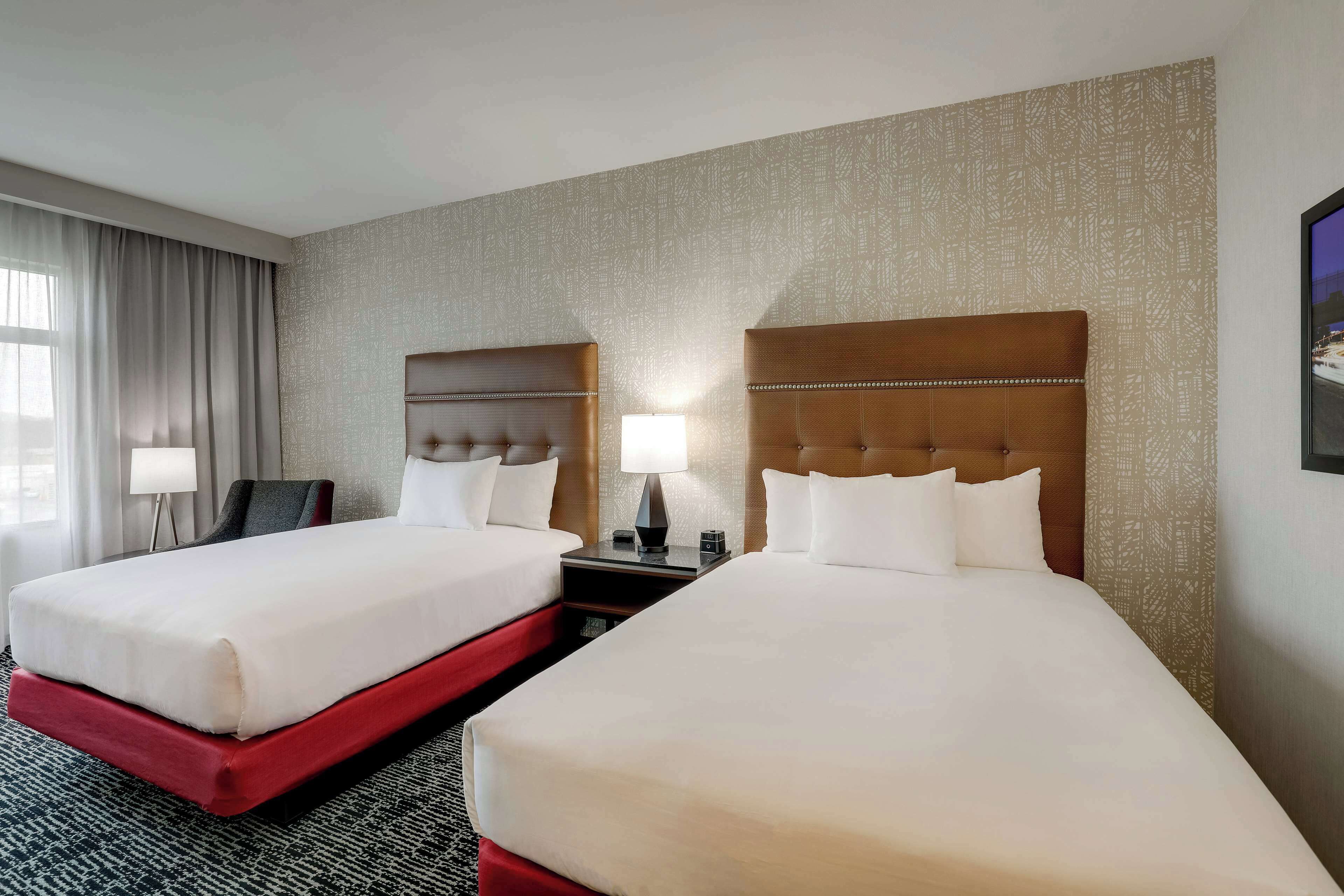 Ropa de cama de alta calidad y escritorio 