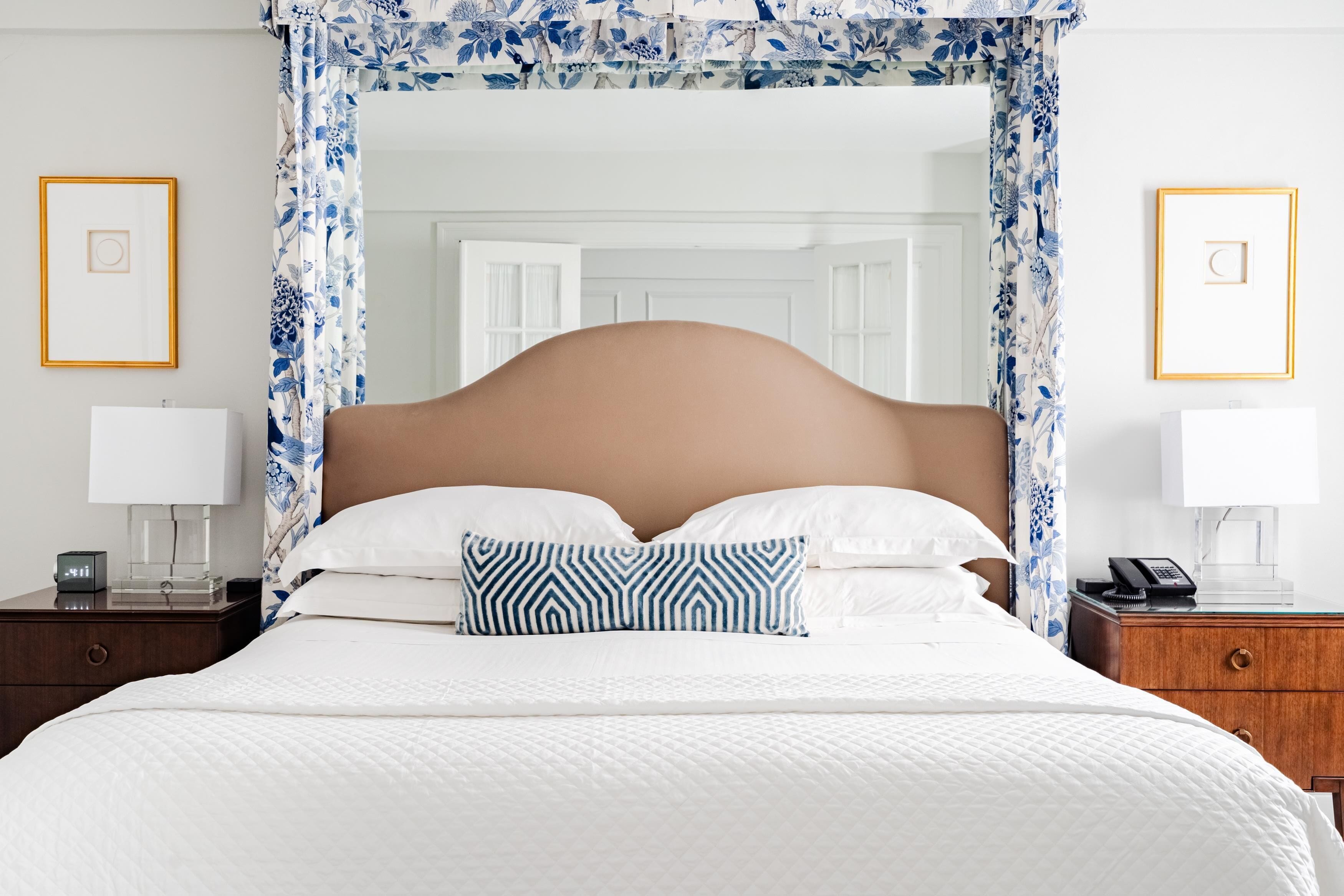 Premium bedding, pillowtop beds, minibar, in-room safe