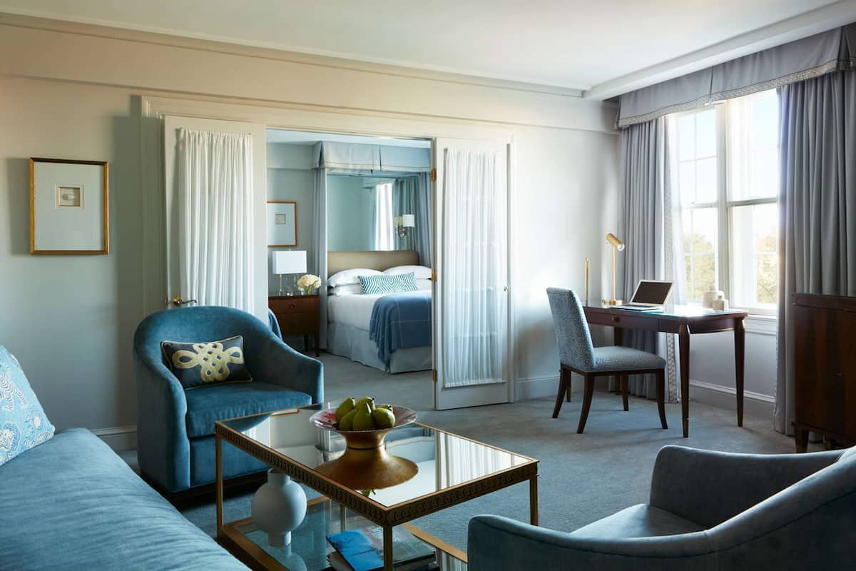 1 bedroom, premium bedding, pillow-top beds, minibar