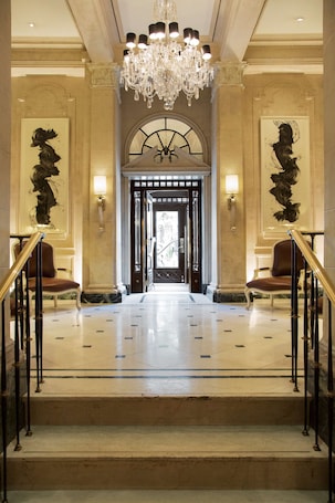 Lobby. The Eliot Hotel