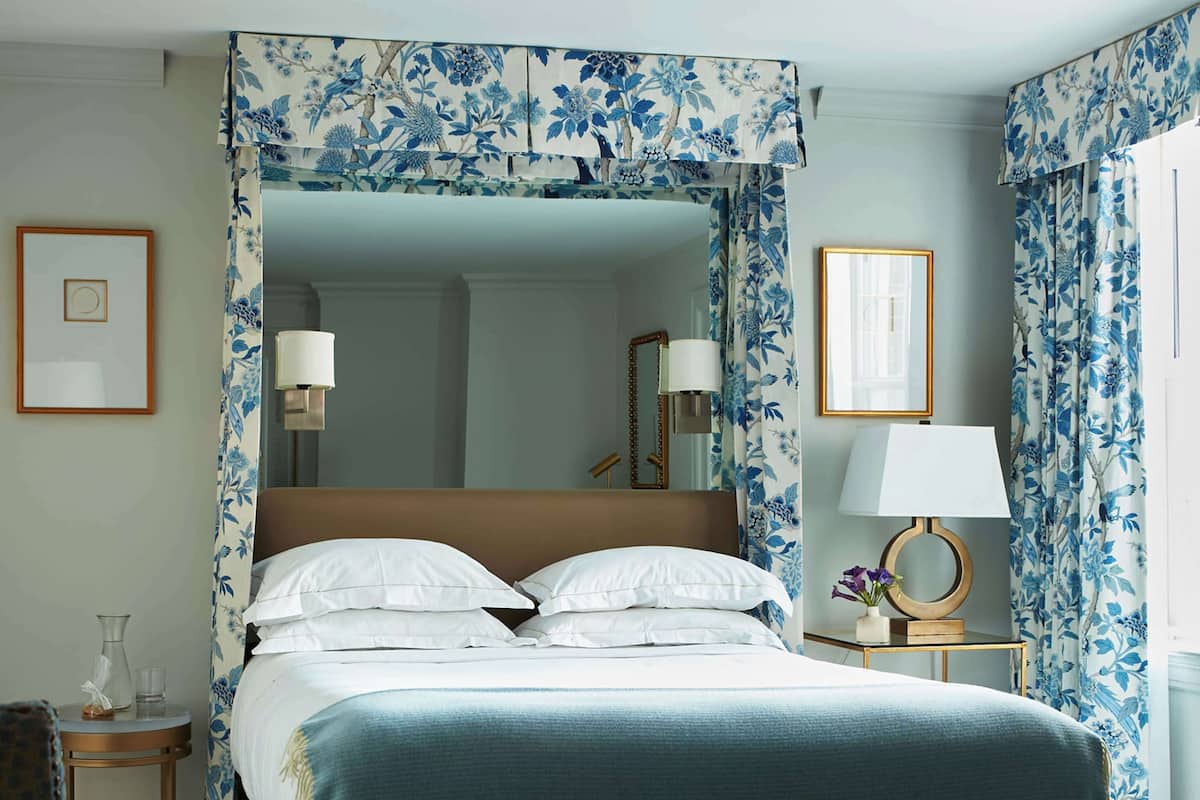 1 bedroom, premium bedding, pillow-top beds, minibar