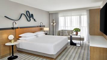 Down duvets, in-room safe, desk, laptop workspace