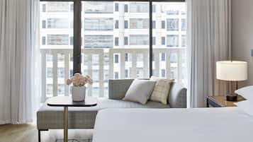 Suite (Portman) | 1 soveværelse, dundyner, pengeskab på værelset, skrivebord