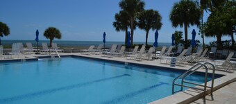 1800 Atlantic Suites