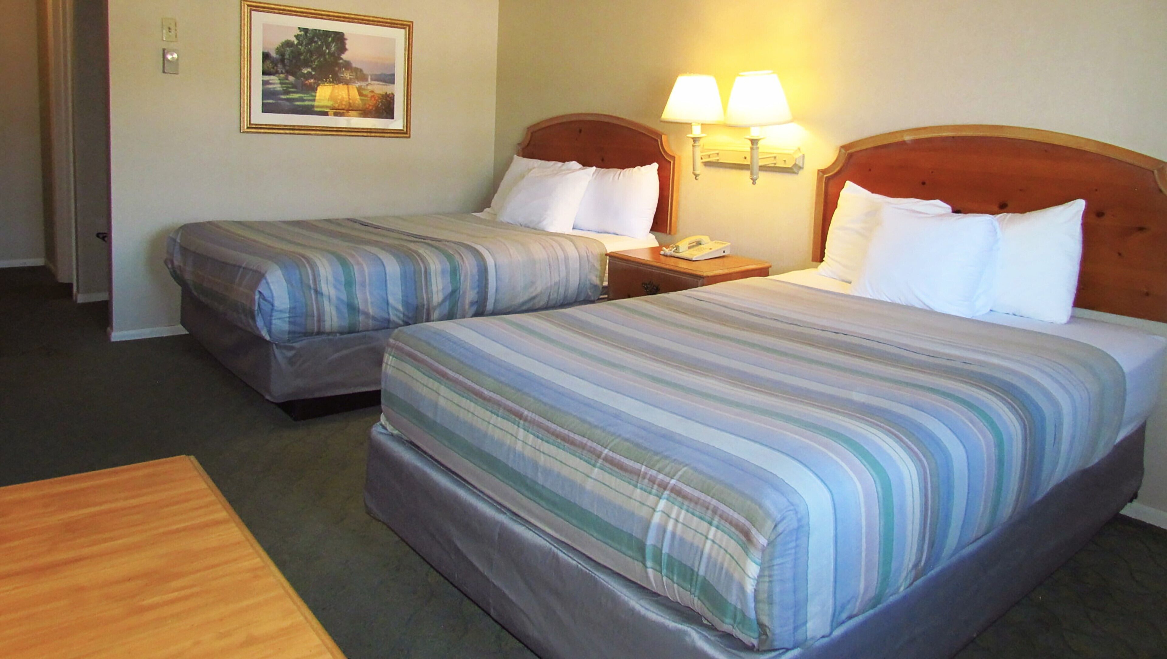Room, 2 Double Beds, Non Smoking, Refrigerator & Microwave | Desk, iron/ironing board, free WiFi, bed sheets