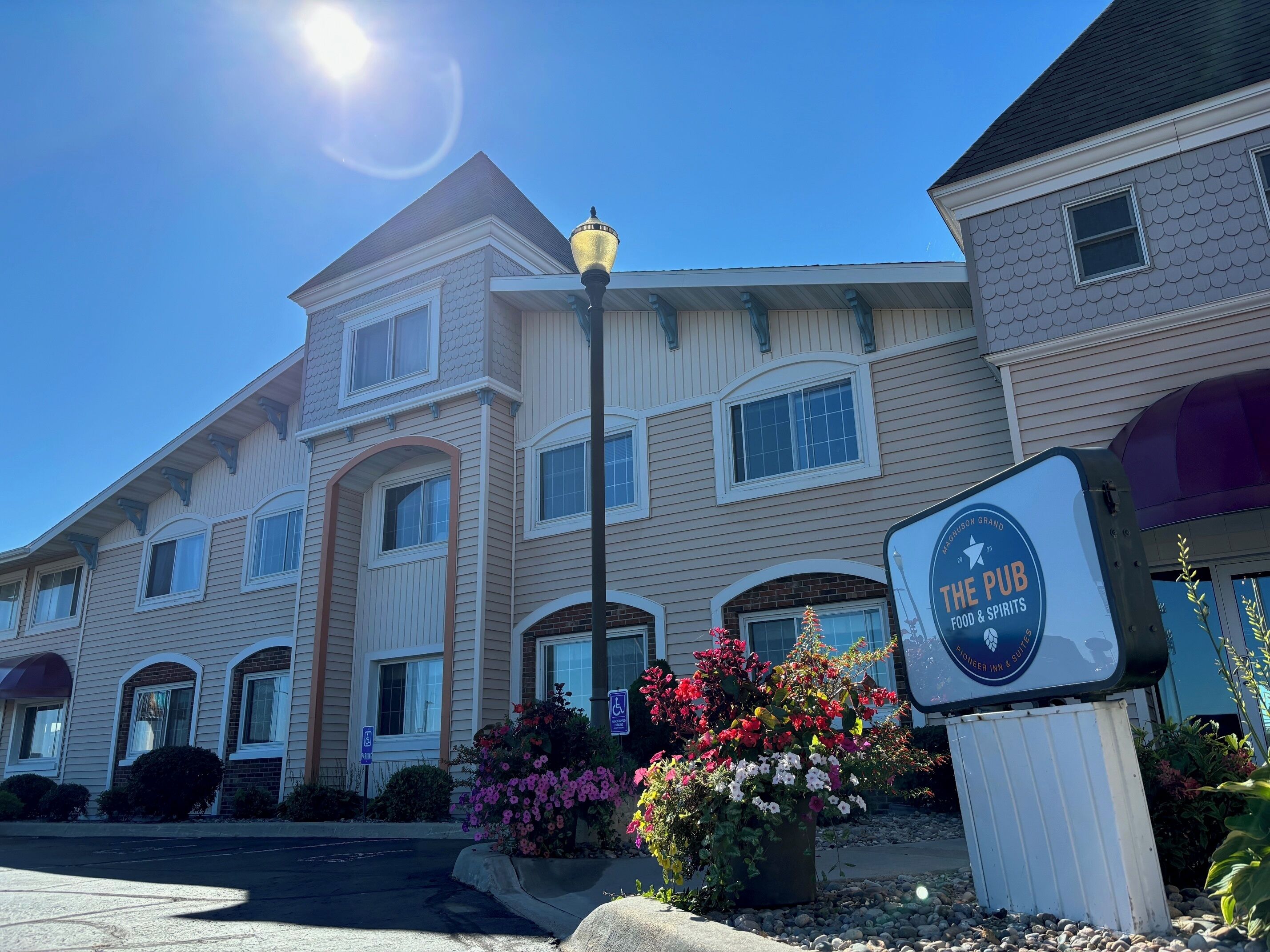 Fachada de la propiedad