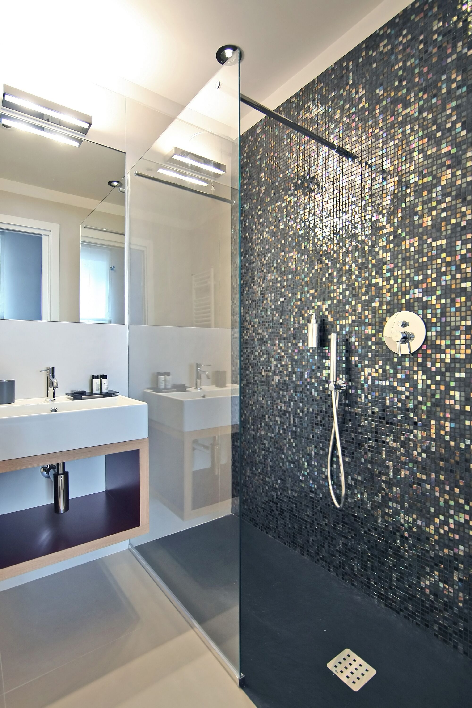 annex building room with view | bathroom | free toiletries, hair dryer, bidet, towels