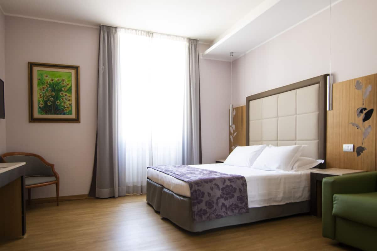 Triple Room, City View