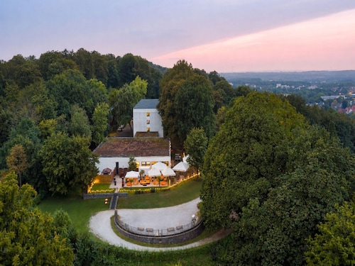  Sunday Hotel Bielefeld Johannisberg