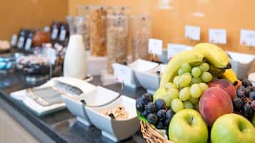 Café da manhã com buffet diário (EUR 18 por pessoa)