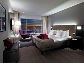 Hypo-allergenic bedding, minibar, in-room safe, desk - Gothia Towers & Upper House (Gothenburg)