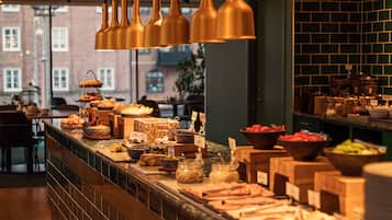 Free daily self-serve breakfast