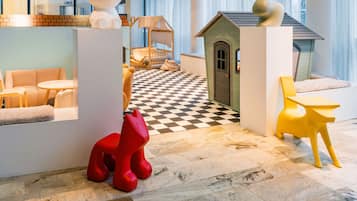 Children’s play area – indoor