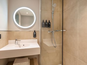 Shower, rainfall showerhead, eco-friendly toiletries, hair dryer