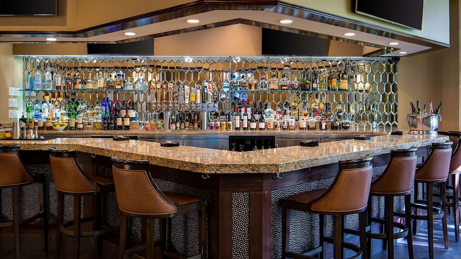 Embassy Suites by Hilton Dallas Love Field