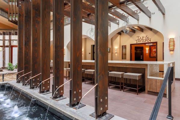 Bar (in der Unterkunft)