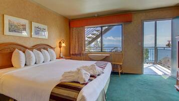 Bureau, fer et planche Ă repasser, Wi-Fi gratuit, draps fournis