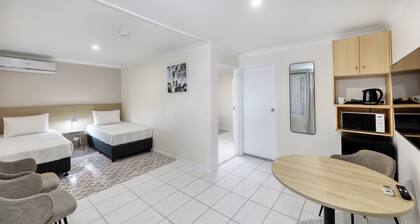 The Phoenix Artesian Spa Resort and Accommodation